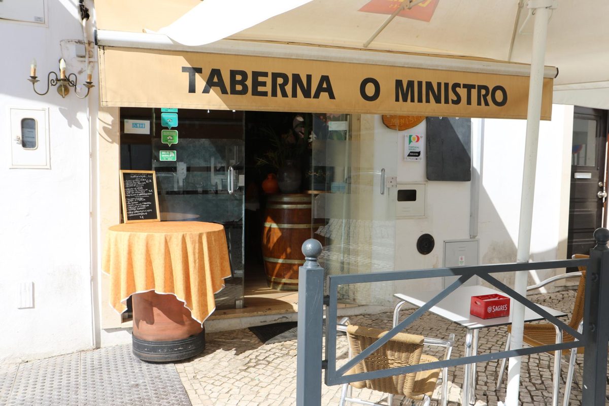 Taberna O Ministro