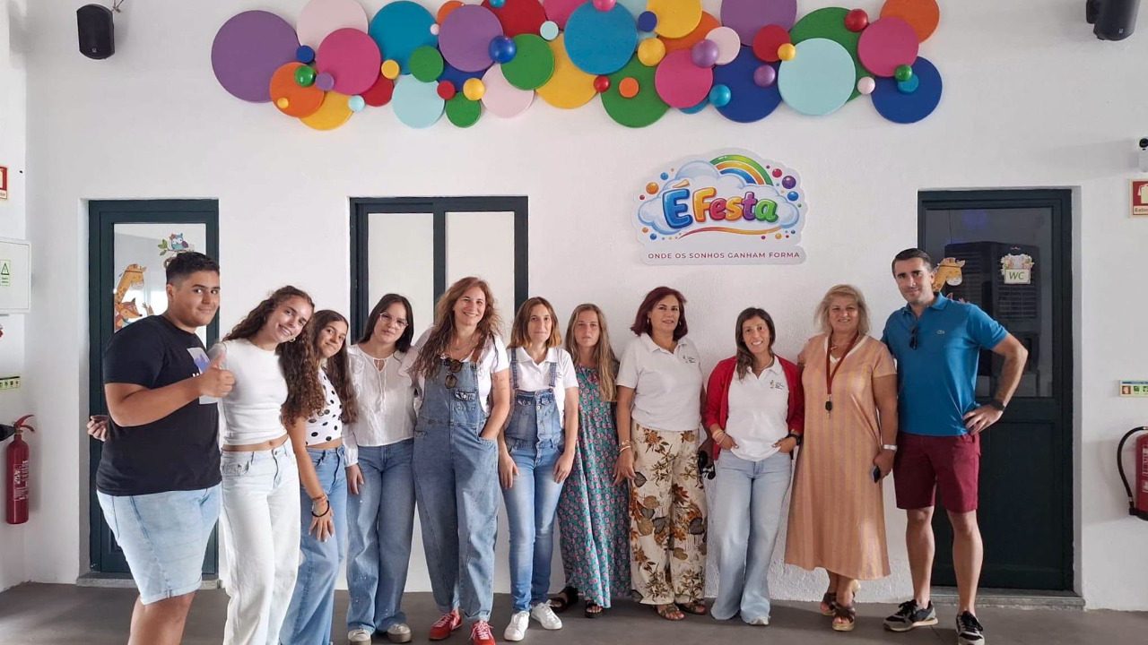 Crianças do Centro de Talentos Alice Nabeiro no espaço “É Festa”